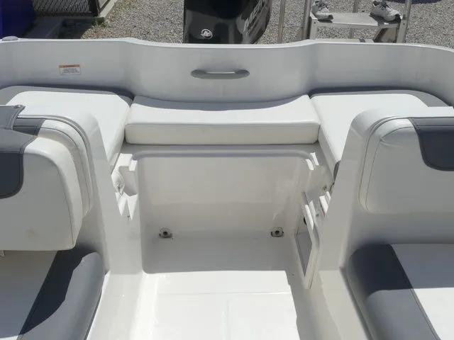 Slide: The Image of Bayliner Element E16 2019 - 34