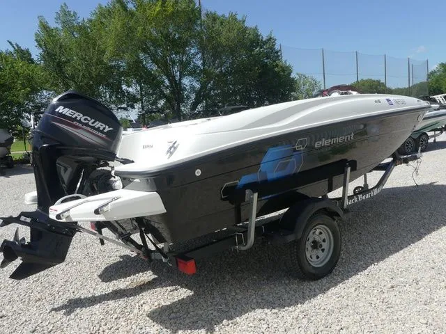 Slide: The Image of Bayliner Element E16 2019 - 7