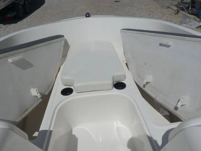 Slide: The Image of Bayliner Element E16 2019 - 29