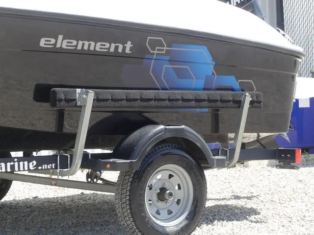 Slide: The Image of Bayliner Element E16 2019 - 22