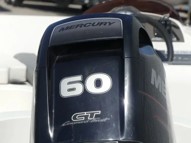Slide: The Image of Bayliner Element E16 2019 - 17