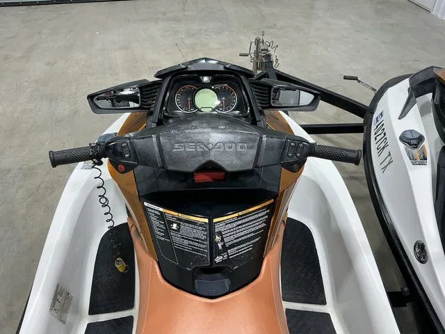 Slide: The Image of Sea-Doo GTX 2014 - 14
