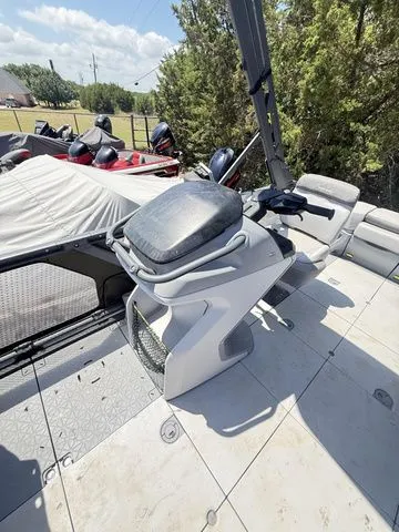 Slide: The Image of Sea-Doo Switch Cruise 21 2024 - 30