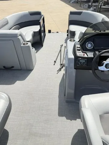 Slide: The Image of Veranda VR20RC 2024 - 29