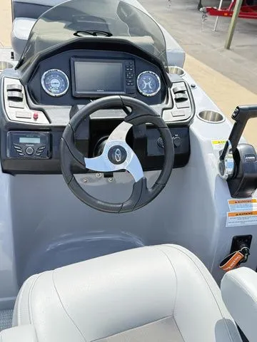 Slide: The Image of Veranda VR20RC 2024 - 25