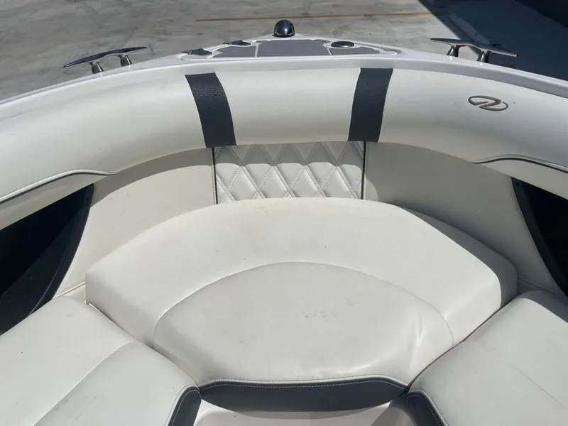 Slide: The Image of Regal 2300 Bowrider 2018 - 27