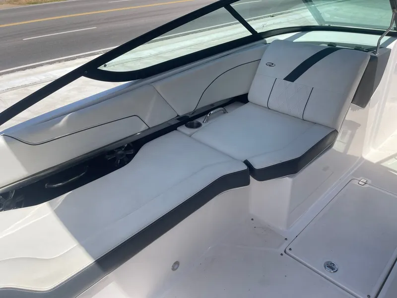 Slide: The Image of Regal 2300 Bowrider 2018 - 16