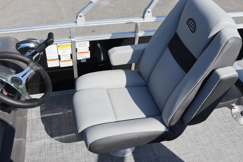 Slide: The Image of 2026 Sun Tracker SportFish 20 DLX boat seat and steering wheel, featuring modern design. - 9