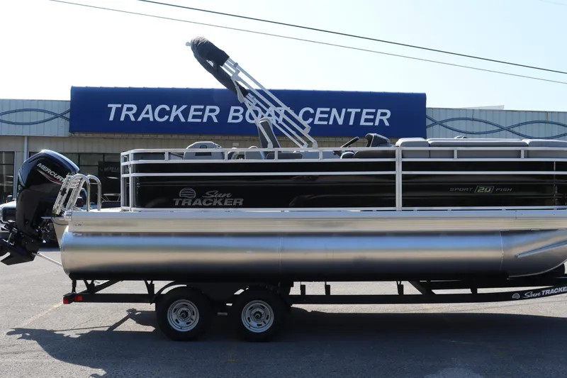 The Image of 2026 Sun Tracker SportFish 20 DLX pontoon boat at Tracker Boat Center. - 0