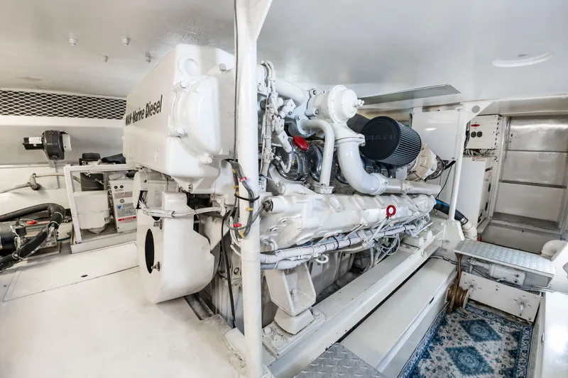Slide: The Image of Viking 55 Convertible 1999 - 49