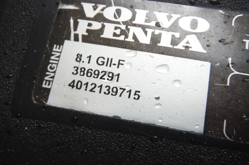 Slide: The Image of Volvo Penta engine label on 2005 Chaparral Signature 350, model 8.1 GII-F. - 37