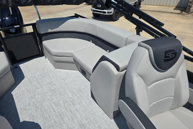 Slide: The Image of Luxurious seating on 2026 Dockside 22DQ275 boat, featuring modern design and comfort. - 11