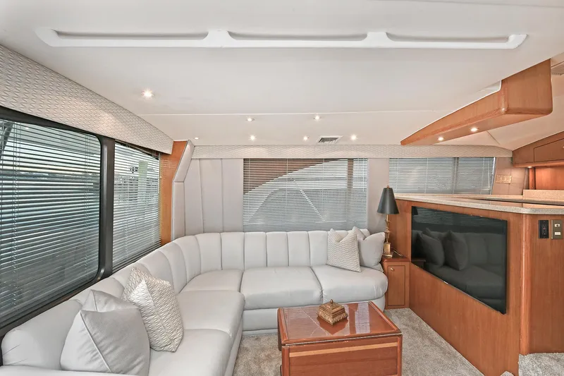 Slide: The Image of Luxurious interior of 2001 Ocean Yachts 52 Super Sport. - 40