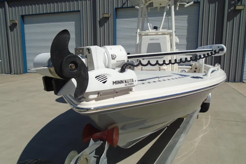 Slide: The Image of 2022 Pathfinder 2200 TRS boat with Minn Kota Ulterra trolling motor on trailer. - 18