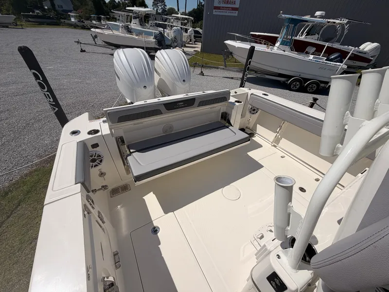 Slide: The Image of Cobia 285CC 2026 - 15