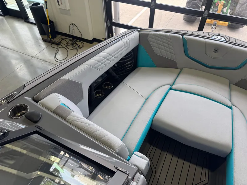 Slide: The Image of Nautique Super Air Nautique G23 2023 - 19