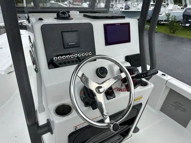 Slide: The Image of Sea Pro Bay 230 2025 - 17