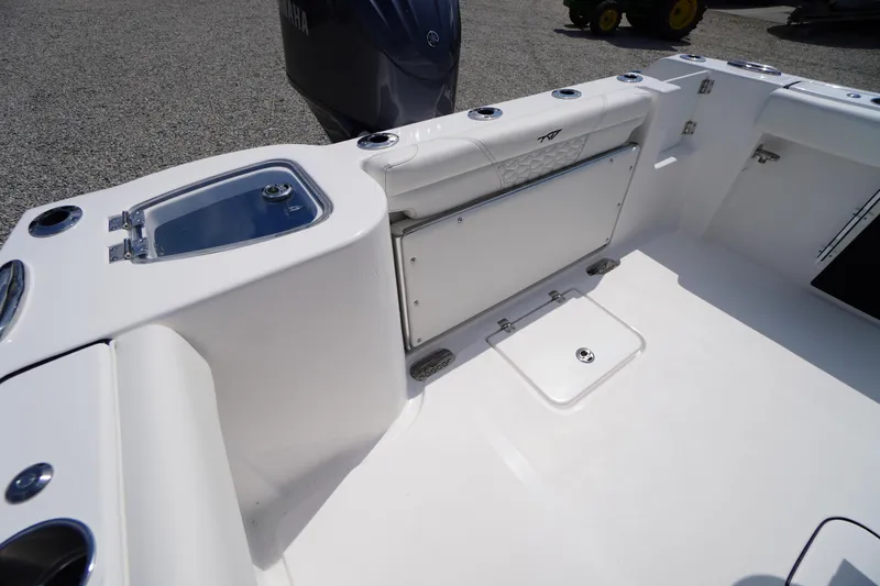 Slide: The Image of Tidewater 232 CC Adventure 2026 - 56