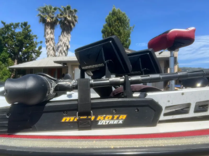 Slide: The Image of Skeeter 21i 2008 - 15