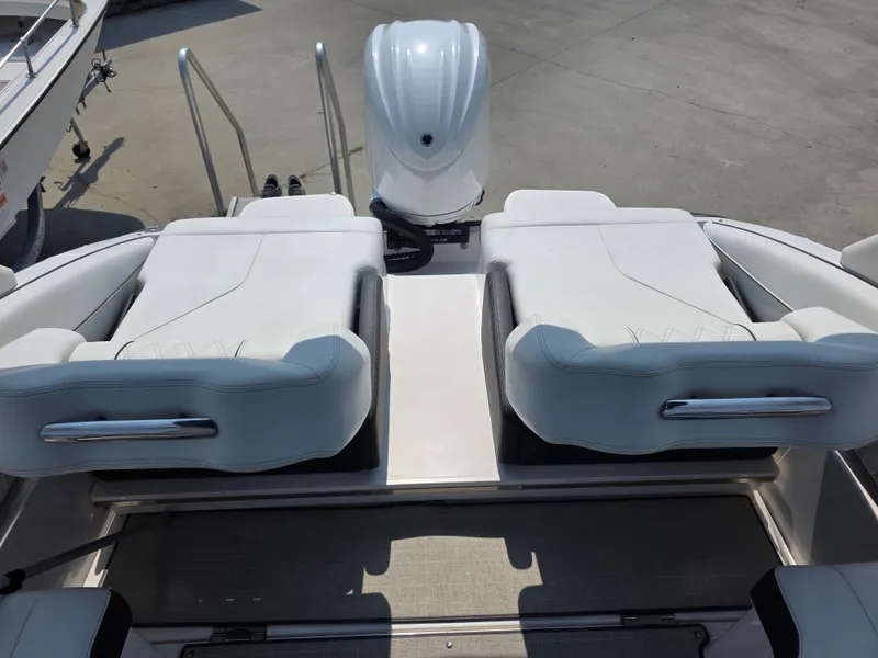 Slide: The Image of Regal LX6 2022 - 9