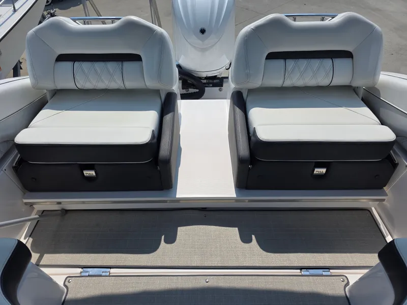 Slide: The Image of Regal LX6 2022 - 10