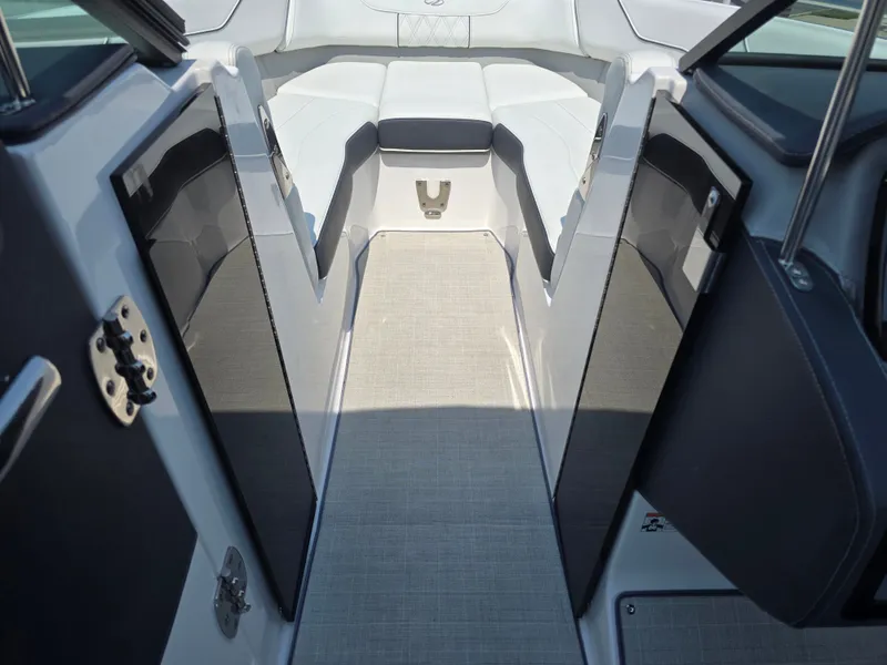 Slide: The Image of Regal LX6 2022 - 58