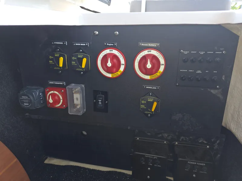 Slide: The Image of Regal LX6 2022 - 17