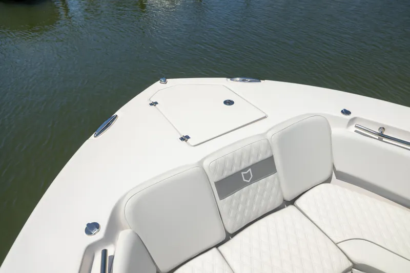 Slide: The Image of Sea Fox 328 Commander 2027 - 51
