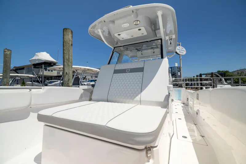 Slide: The Image of Sea Fox 328 Commander 2027 - 53