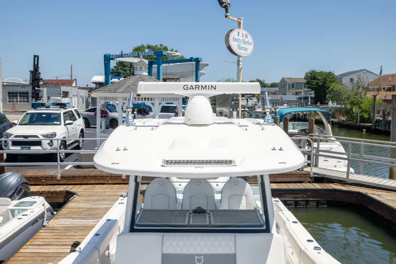 Slide: The Image of Sea Fox 328 Commander 2027 - 50