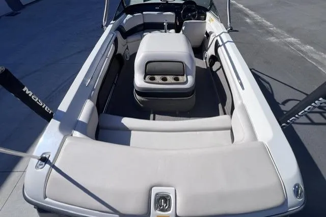 Slide: The Image of 1996 MasterCraft ProStar 190 boat interior with seating and steering wheel. - 9