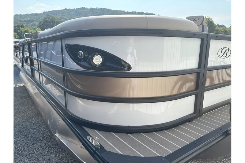 Slide: The Image of Bentley Pontoons Legacy 223 DL Navigator 2026 - 19