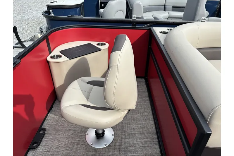 Slide: The Image of Bentley Pontoons LE 180 3 PT Fish 2026 - 19
