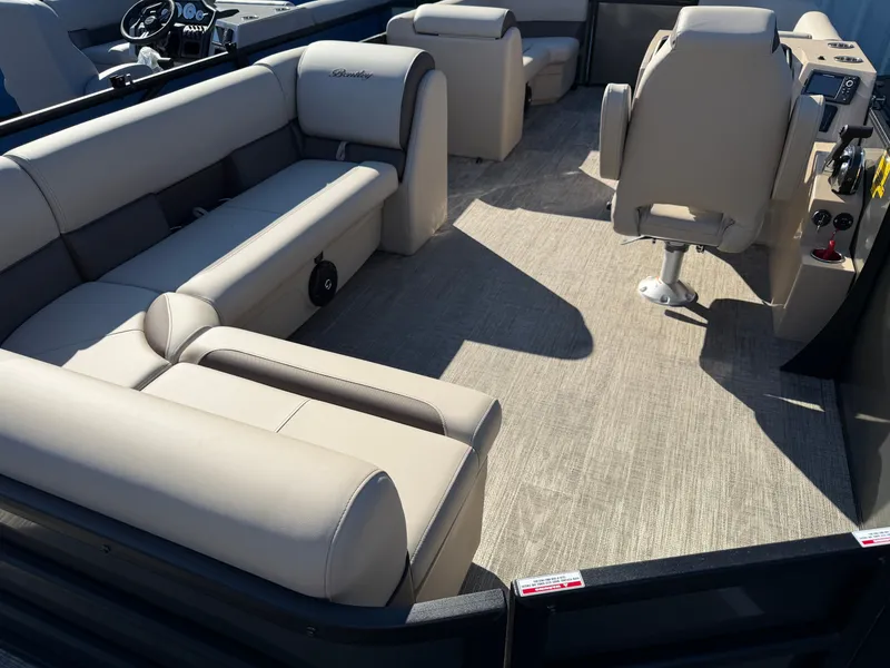 Slide: The Image of Bentley Pontoons Legacy 223 Cruise XL 2026 - 7