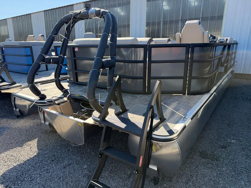 Slide: The Image of Bentley Pontoons Legacy 223 Cruise XL 2026 - 5