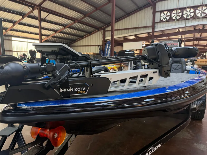 Slide: The Image of Falcon Boats F20 PREDATOR 2027 - 8