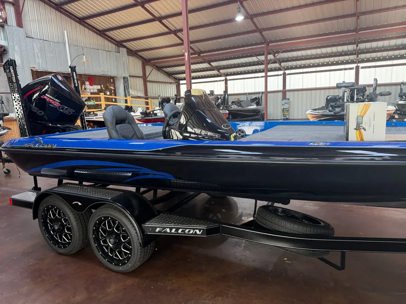 The Image of Falcon Boats F20 PREDATOR 2027 - 1