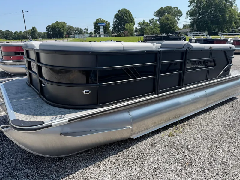 The Image of Bentley Pontoons BOLT 200 2027 - undefined