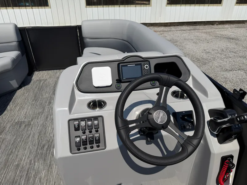 Slide: The Image of Bentley Pontoons BOLT 200 2027 - 6