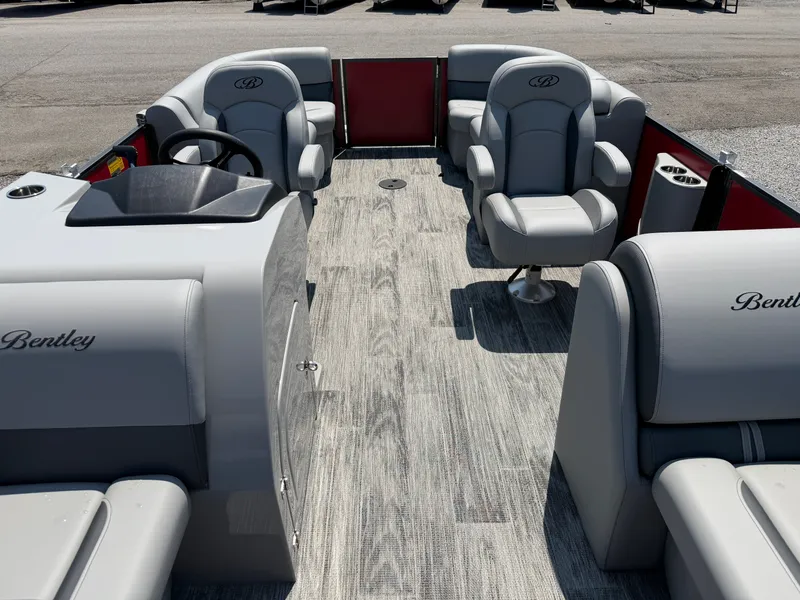 Slide: The Image of Bentley Pontoons Legacy 200 Navigator 2027 - 5