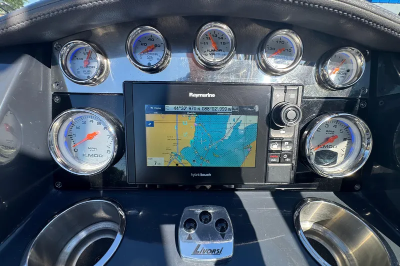 Slide: The Image of Dashboard of a 2018 Formula 270 Bowrider with Raymarine navigation system. - 23