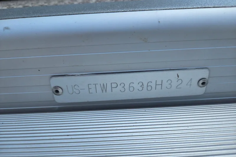 Slide: The Image of 2024 Bennington S22 boat identification plate with serial number. - 37