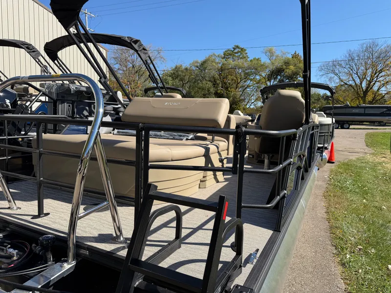 Slide: The Image of Sylvan MIRAGE 822 CLZ DH 2027 with beige seating and black railing. - 3