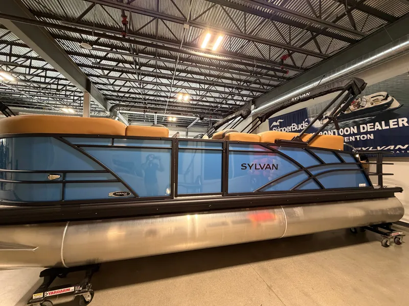 The Image of A 2027 Sylvan Mirage 822 CLZ pontoon boat in a showroom. - 0