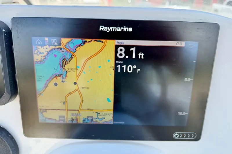 Slide: The Image of Raymarine GPS display on 2016 Key West 203 DFS showing depth and water temperature. - 18