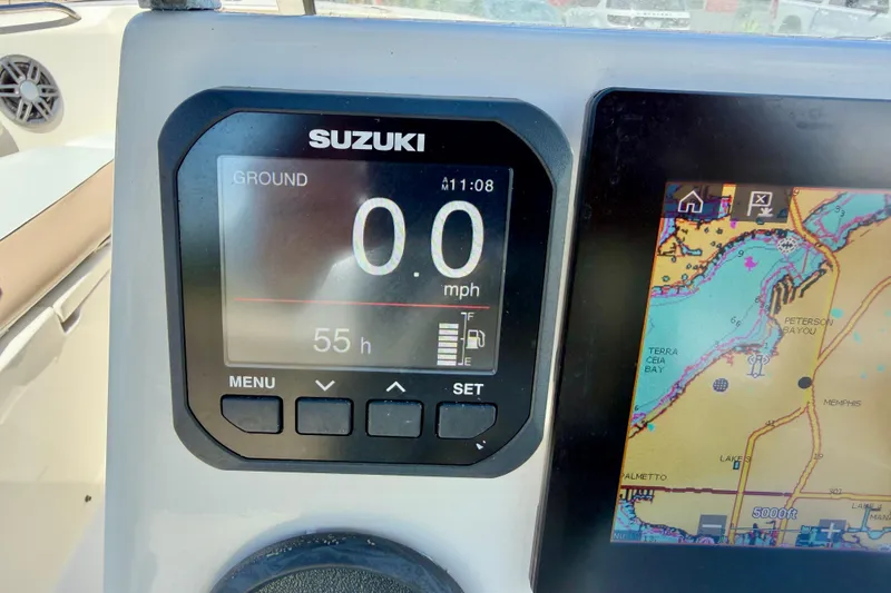 Slide: The Image of Suzuki boat dashboard with GPS map, Key West 203 DFS, 2016 model. - 19