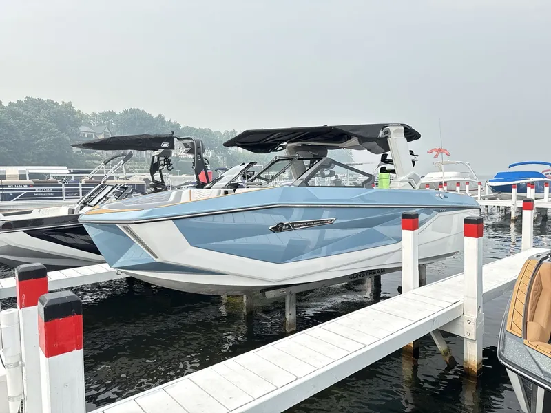 The Image of Nautique G23 2027 - 1