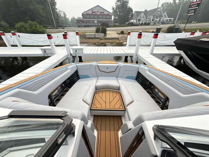 Slide: The Image of Nautique G23 2027 - 9