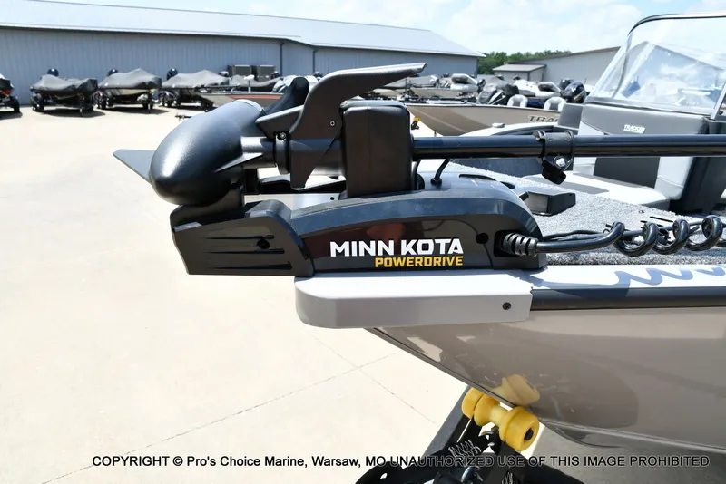 Slide: The Image of Tracker Pro Guide V-175 Combo 2027 - 19