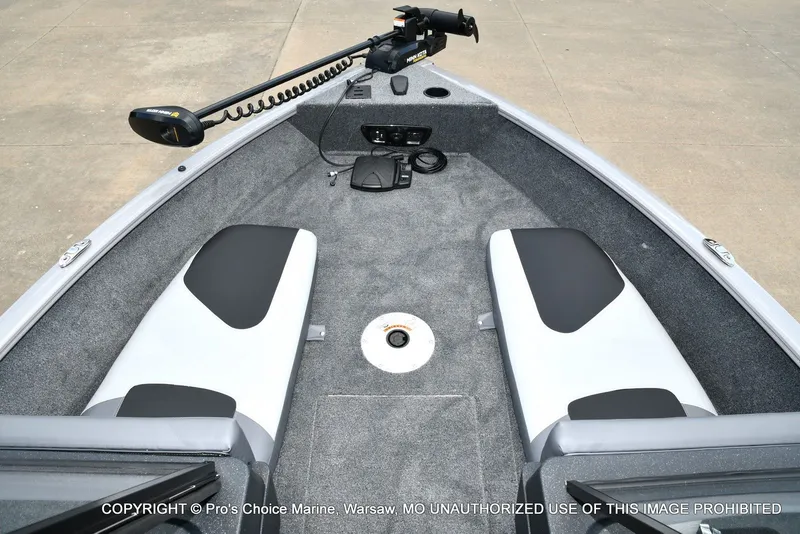 Slide: The Image of Tracker Pro Guide V-175 Combo 2027 - 21